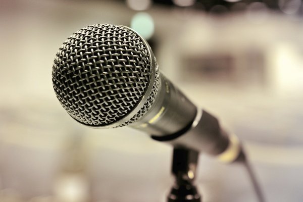 1-mikrofon-2.jpg