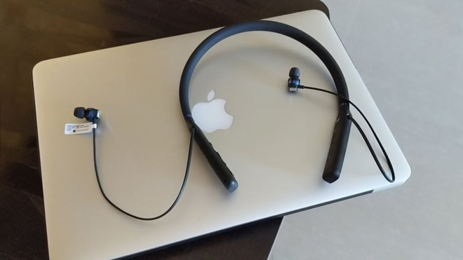 connect-headphones-MacBook.jpg