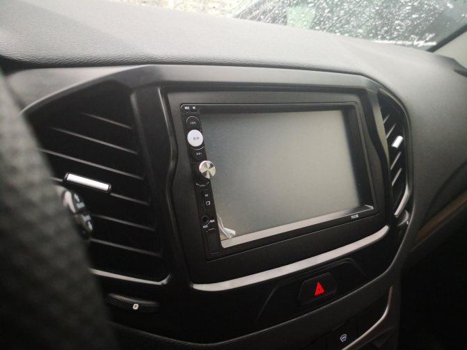 Лада веста установка автомагнитолы